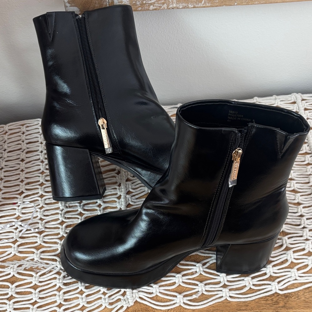 Black Ankle Boots Office London patten leather 41